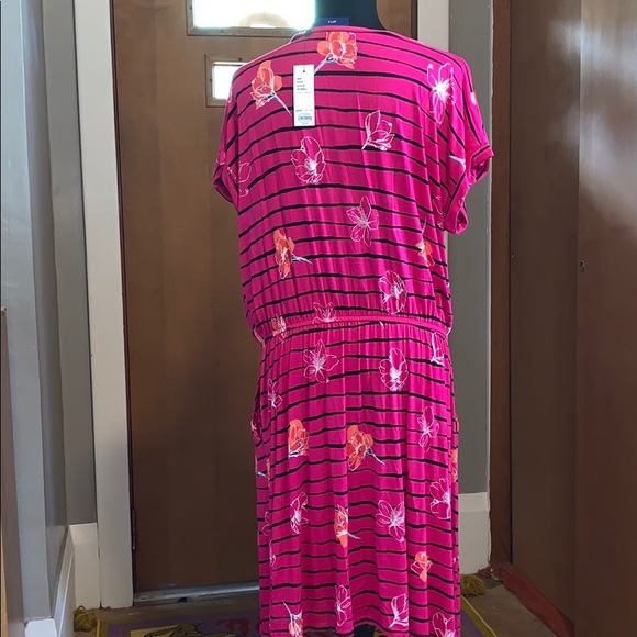 Apt 9 short sleeved floral dress with stripes! - Picture 4 of 4